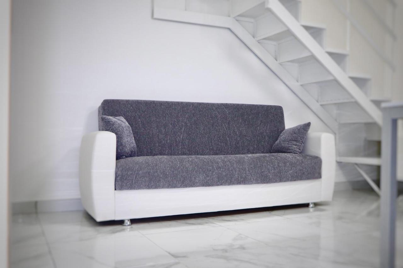 House Relax Apartment Centro Di Napoli Luaran gambar