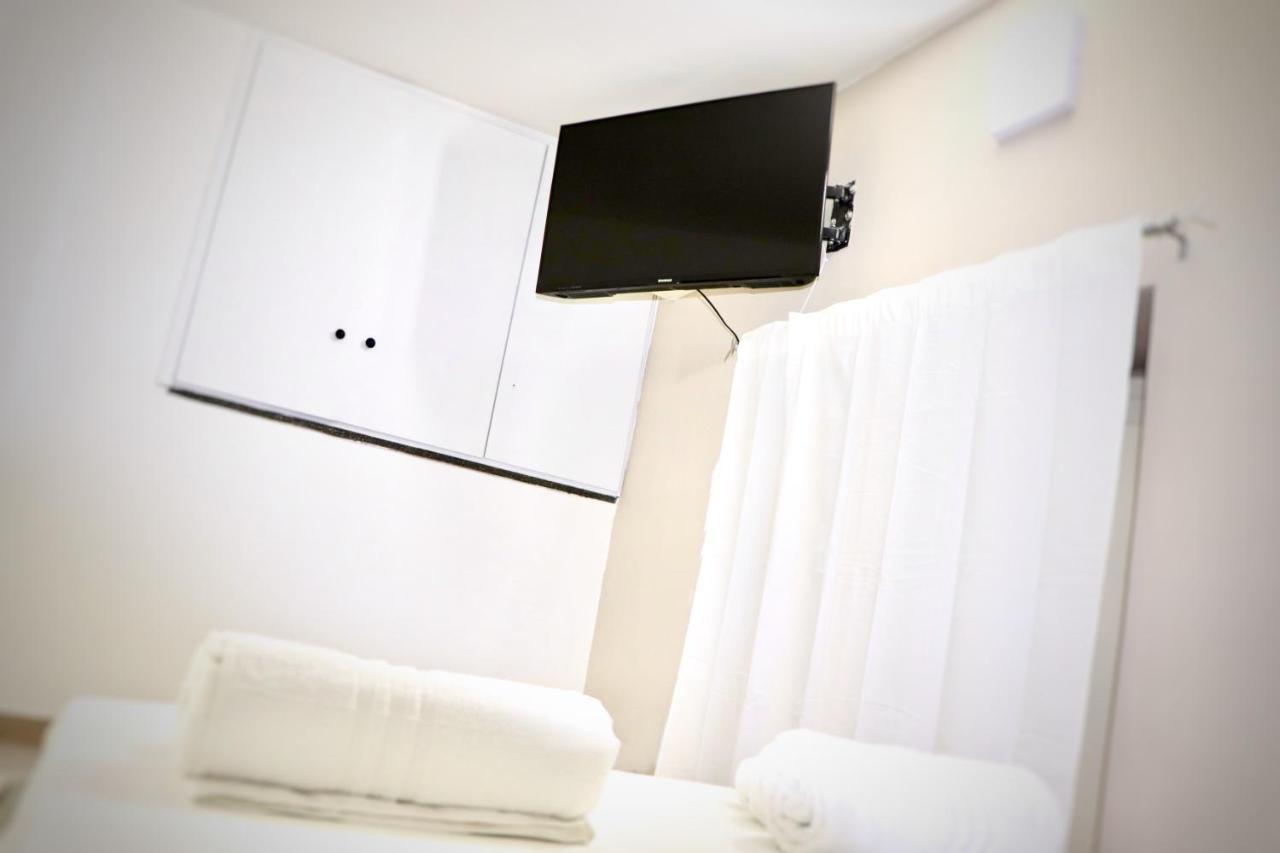 House Relax Apartment Centro Di Napoli Luaran gambar